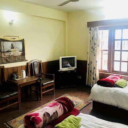 Dungkar Guest House Катманду Екстериор снимка