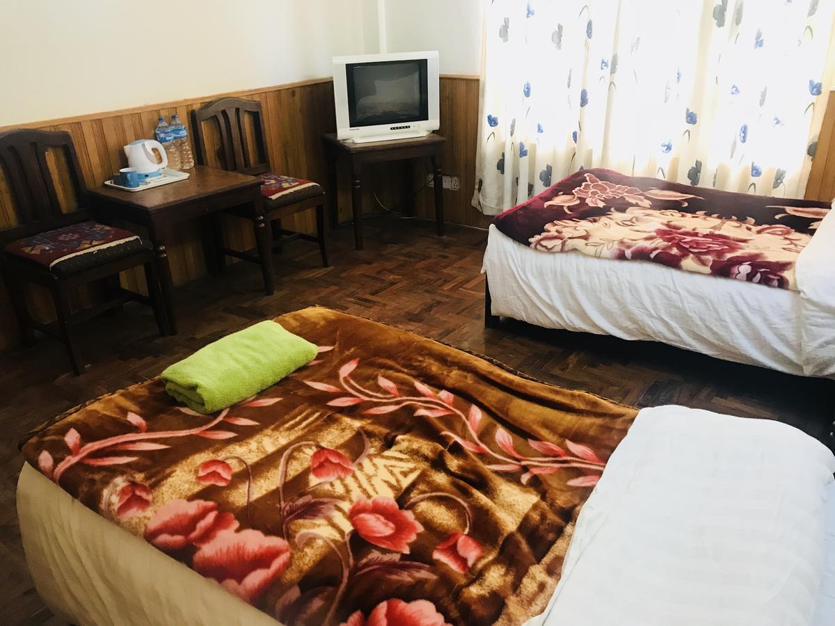 Dungkar Guest House Катманду Екстериор снимка